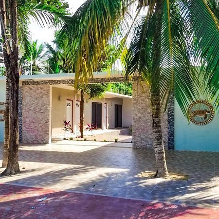 Hotel Blue Turtle バカラル エクステリア 写真